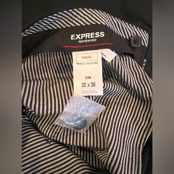 Men’s Express performance (stretch) black dress pants. Size Slim 32x30. NWOT - Picture 3 of 3